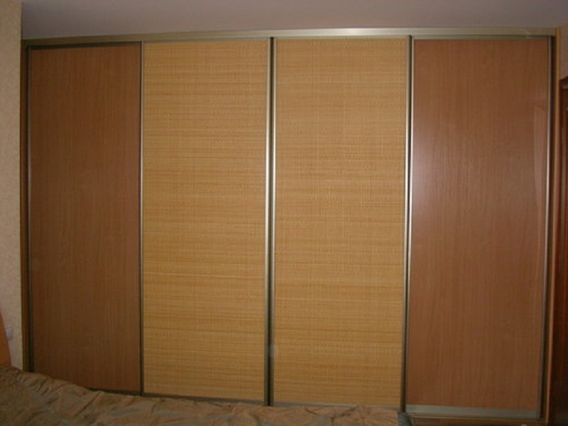 4-х дверный шкаф-купе с бамбуковыми фасадами Берон
